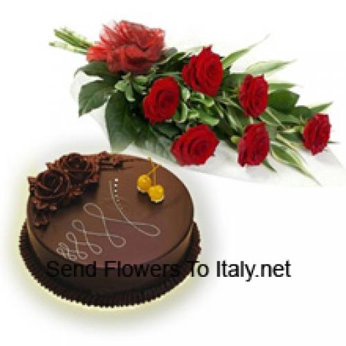 7 Beautiful Roses 1/2 Kg Chocolate Cake