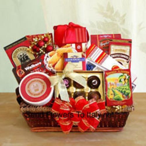 Gift basket Containing Flavourful Snacks