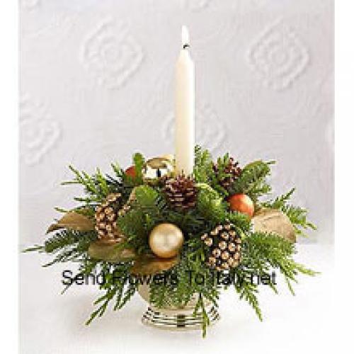 Beautiful Centerpiece with Greens and Pinecones